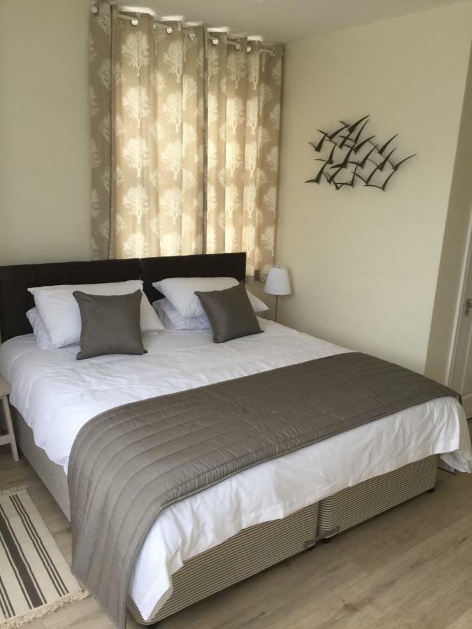 Good Intent Rooms Waltham Abbey Extérieur photo