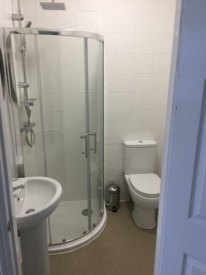 Good Intent Rooms Waltham Abbey Extérieur photo